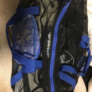 スキューバダイビング　ほぼ未使用　フィン　グローブ　ブーツ　シュノーケル　バッグ　マニュアルDVD 