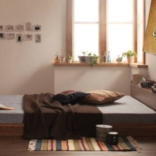 未使用・訳アリ】ダブル・棚コンセント付き・フロアベッド