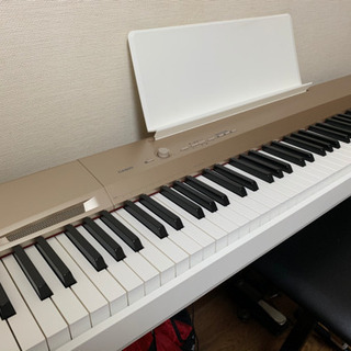 電子ピアノ　カシオ　px160  16年製