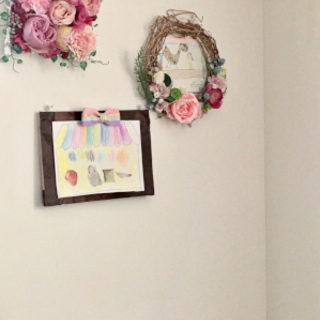 子供の絵の飾り方レッスン インテリア フラワーリースとりぼんの額縁で素敵にデコレーション 花とりぼん 荻窪のものづくりの生徒募集 教室 スクールの広告掲示板 ジモティー