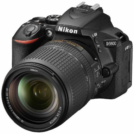 ニコン　Nikon  D5600　デジタル一眼レフカメラ　レンズキット