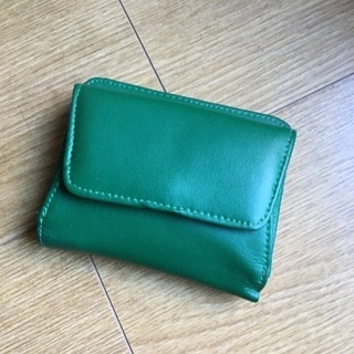 折畳み財布　グリーン　9×11cm
