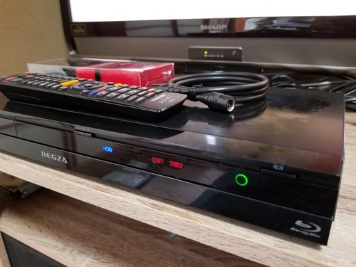 ☆快適操作!コンパクト!W録画/500GB 東芝レグザ DBR-Z310