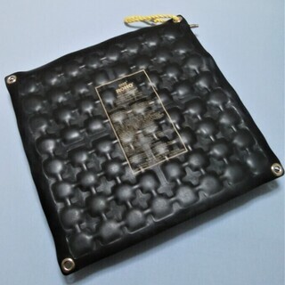 ★～車椅子用クッション（未使用品）ROHOクッション厚さ5cm（カバー付き）～★