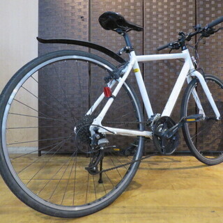 ■ブリヂストン CYLVA 24速 ホワイト クロスバイク アルミフレーム 通勤通学に！ 自転車 札幌発