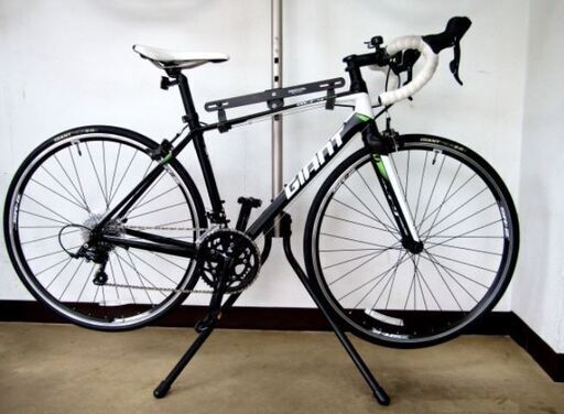 GIANT　DEFY３　アルミロードバイク　SHIMANO ＳＯＲＡ 　綺麗なバイク