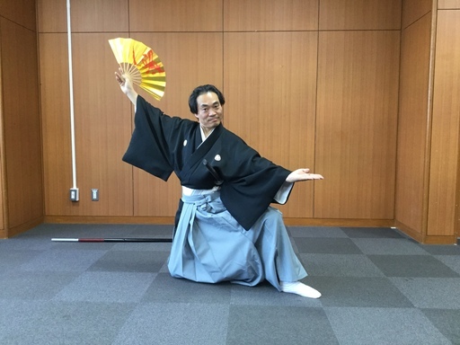 男着物紋付袴着付紋付袴体験はじめの一歩 Kenji 小田原の着付けの生徒募集 教室 スクールの広告掲示板 ジモティー 男着物紋付袴着付紋付袴体験はじめの一歩 Kenji 小田原の着付けの生徒募集 教室 スクールの広告掲示板 ジモティー