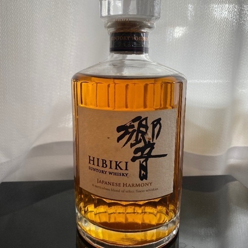 サントリー　ウィスキー　響　700ml