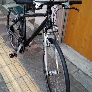 Kurotz STRIKE[クロッツ ストライク]700c Fサス付きクロスバイク アルミ/24speed/ブラック