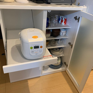 ニトリ  食器棚