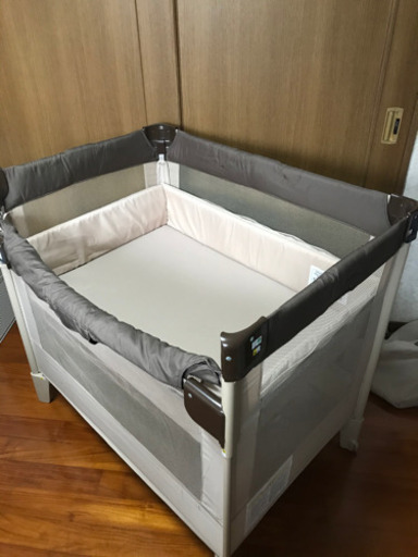 【お買得！】アップリカココネルエアー_ベビーベッド