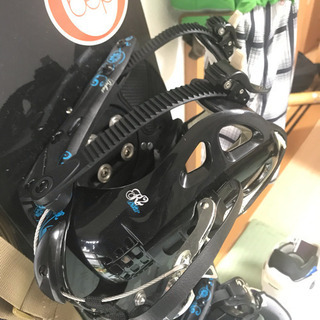 値下げ交渉可 スノーボード一式/BURTONブーツ/K2板ヴィンディング付/ロキシーウエア/グローブ/ゴーグル