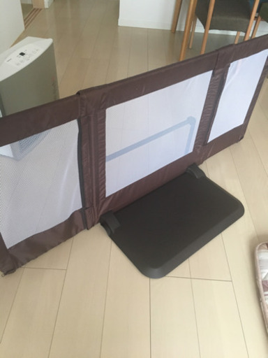 ベビーゲート　おくだけとおせんぼ Mサイズ　希望すればお届け可