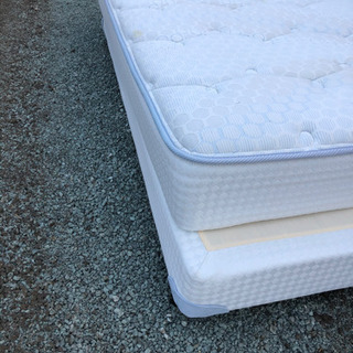 セミダブルベッド　レガリア高級ブランドベッド