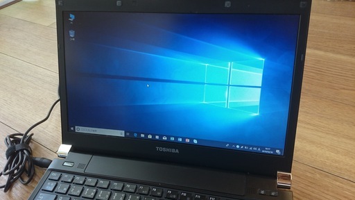 【Windows10】 dynabook 13.3型 CPU: Corei5 / メモリ: 4GB / HDD: 500GB