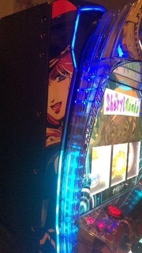 値下げ　パチスロ　マクロスF2   美品　設定キー、ドアキー、コイン不要機、家庭用電源で遊べます！