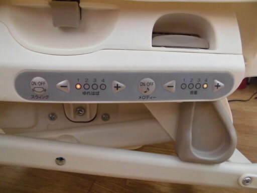 コンビ エコアクト ルシエスAT 電動リクライニング ベビーラック