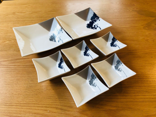 未使用品★箱入り★山本寛斎 取分け皿セット