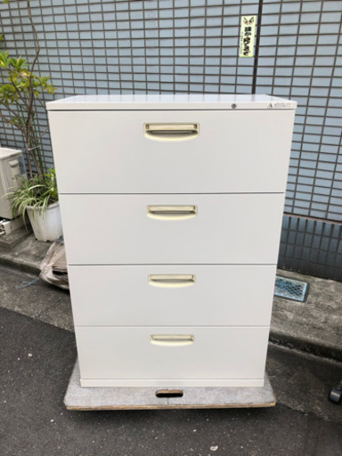 事務用品オカムラ、キャビネット4段