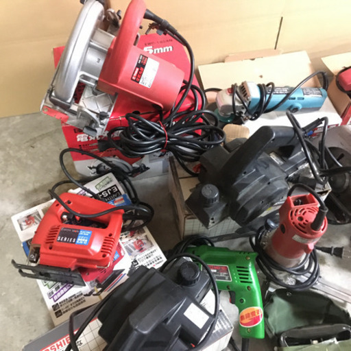 電動工具などまとめ グラインダー チェーンソー かんな 丸のこなど  