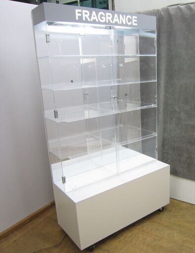 【引取限定・現状渡し】香水用アクリルケース 照明・キャスター付 修復あり