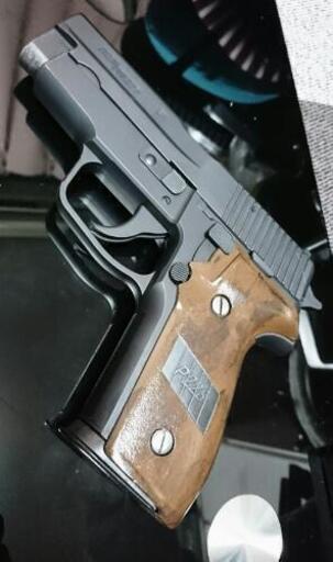 東京マルイ SIG P226 フェイクウッドグリップオリジナルブラスト塗装ブルーイング