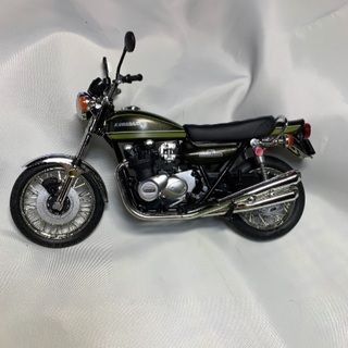 1/12 Kawasaki Z750RS
