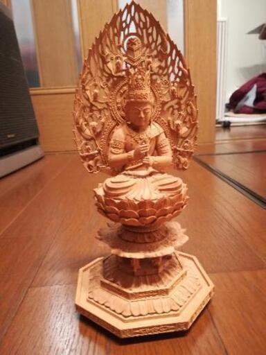 仏像　柘植（ツゲ）製　上彫り 八角飛天　大日像