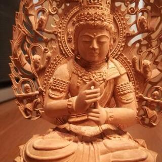 仏像　柘植（ツゲ）製　上彫り 八角飛天　大日像