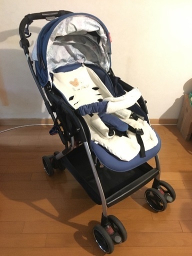 2月中までの期間限定出品になります！アップリカ対面式バギー、ベビバス、エルゴ、ベビーフードボウルなどセットでお譲りします。 2月中までの期間限定出品になります！アップリカ対面式バギー