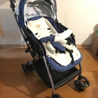 2月中までの期間限定出品になります！アップリカ対面式バギー 
