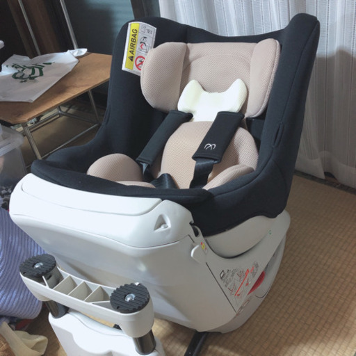 美品　エールベベ　チャイルドシート