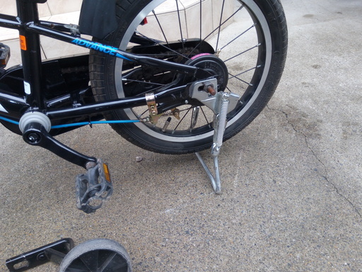 16インチ 子供用自転車 ADVANCE AVIGO 補助輪付き スタンド付き 