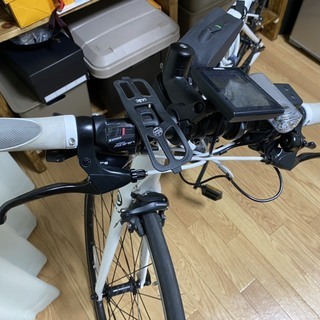 【保証書つき】ヤマハ YPJ-C サイズM 電動アシスト付きクロスバイク 外装18段 ヘルメット等付属品複数付き