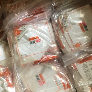 ウィルス対応の医療用マスク500-600枚