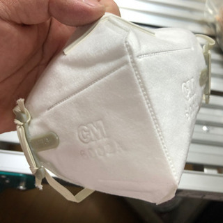 ウィルス対応の医療用マスク500-600枚