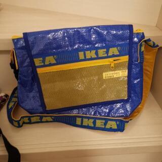 IKEAのショッピングバッグから作ったバッグです
