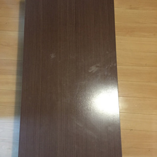 茶色のローテーブル