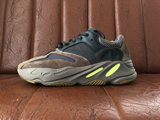 スニーカー [USED] YEEZY BOOST 700 Mauve Mens 27cm sneakers