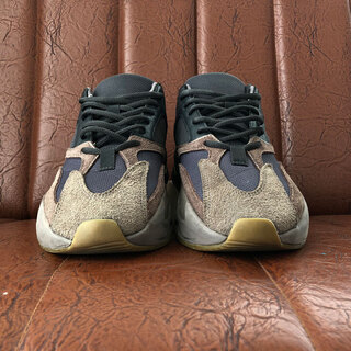 USED] YEEZY BOOST 700 Mauve Mens 27cm sneakers