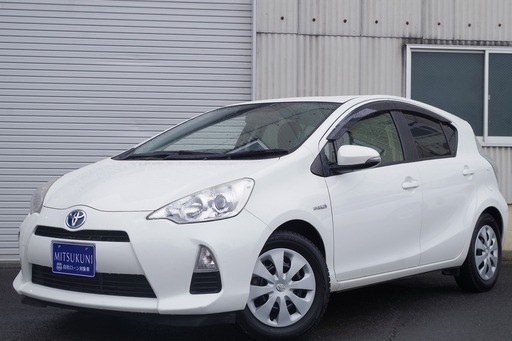 トヨタ 人気のコンパクトカー最強のアクア来ましたよ 艸 オトロン練馬店 東久留米のアクアの中古車 ジモティー