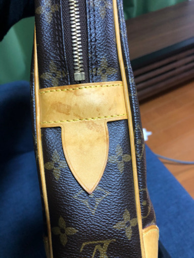 ルイヴィトン ポルトドキュマン ヴォワヤージュ ビジネスバッグ