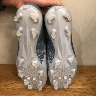 ナイキ　ファントムヴェノム　FG