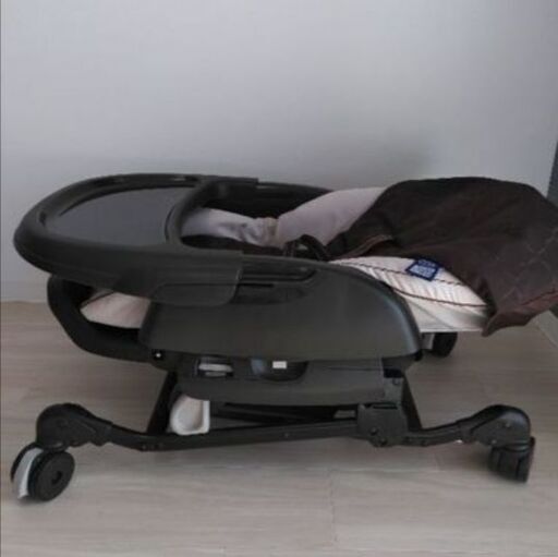 美品】コンビ ハイ＆ロースウィングラック ネムリラ オートスイング