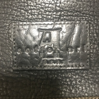 期間限定値下げ　ソファアリ長財布