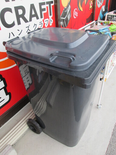 大型キャスター付きゴミ箱　PT240　中古品　240L