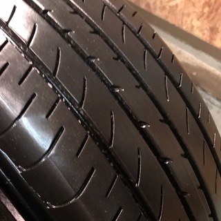 YOKOHAMA/BluEarth E51 215/65R16 18年製 バリ溝夏タイヤ アルファード 