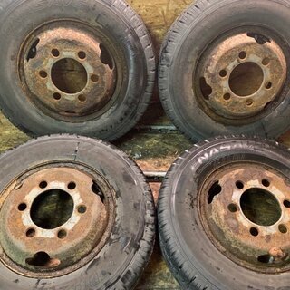 DUNLOP/ENASAVE VAN01 195R14 8P.R. LT 14年製バリ溝夏タイヤ TOPY 14