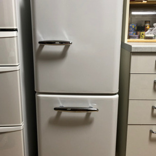 コンパクトでオシャレな冷蔵庫