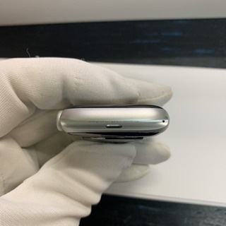 【美品】アップルウォッチ4 44mm セルラー ホワイトスポーツバンド